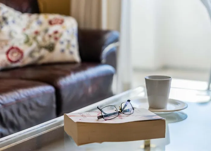 Lovely In Great Location Marbella