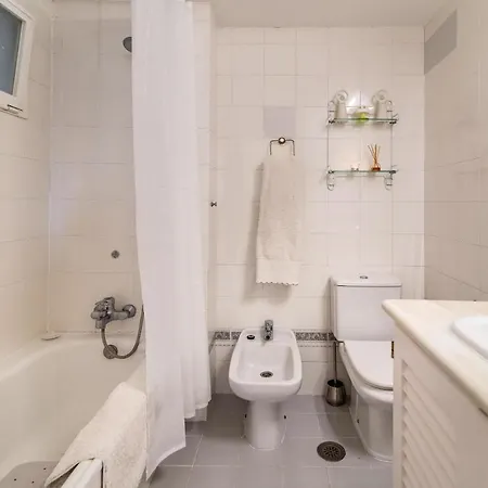 Lovely In Great Location Apartment
