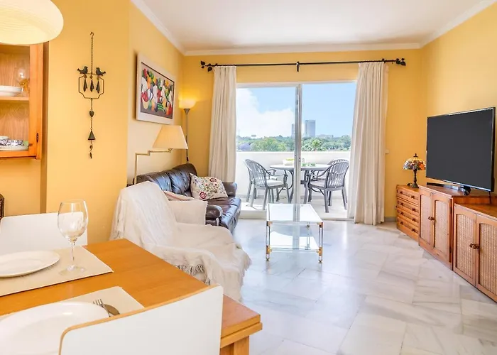 Daire Lovely In Great Location *