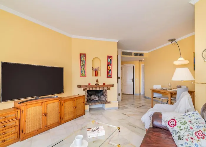 Lovely In Great Location Daire Marbella