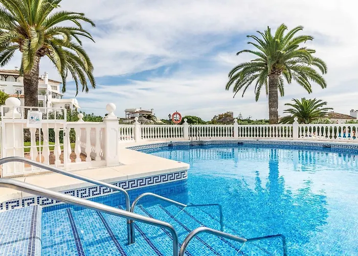 Lovely In Great Location